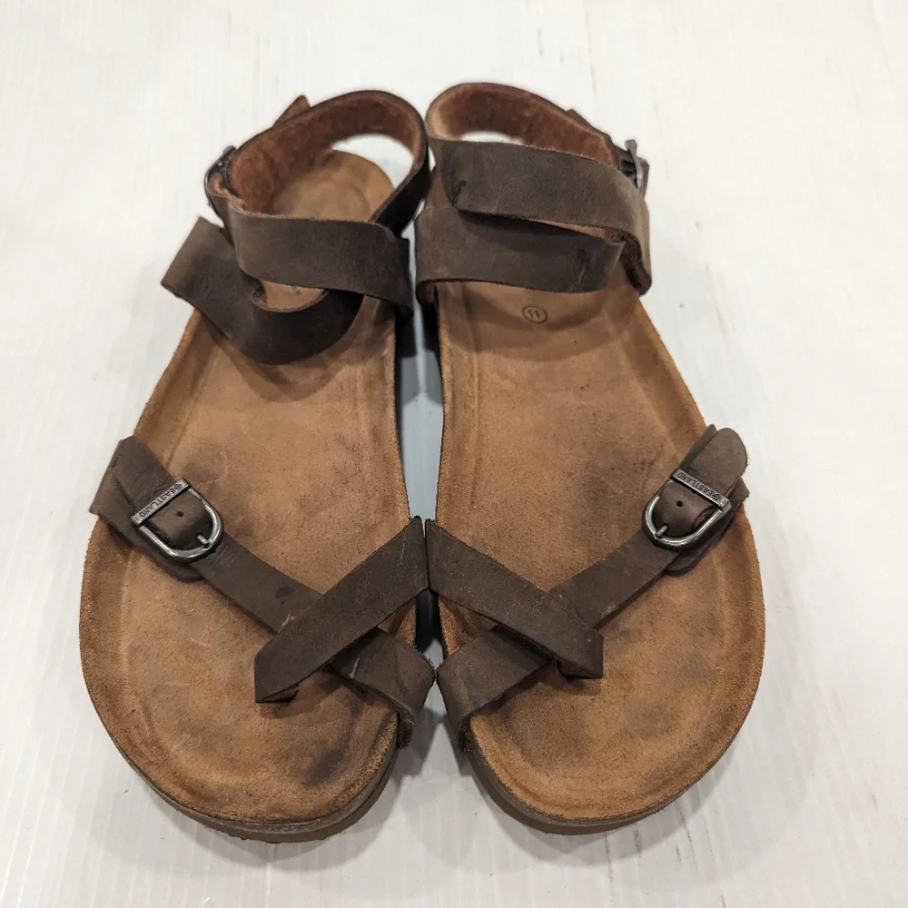 EASTLAND women's strappy brown leather sandals size 11